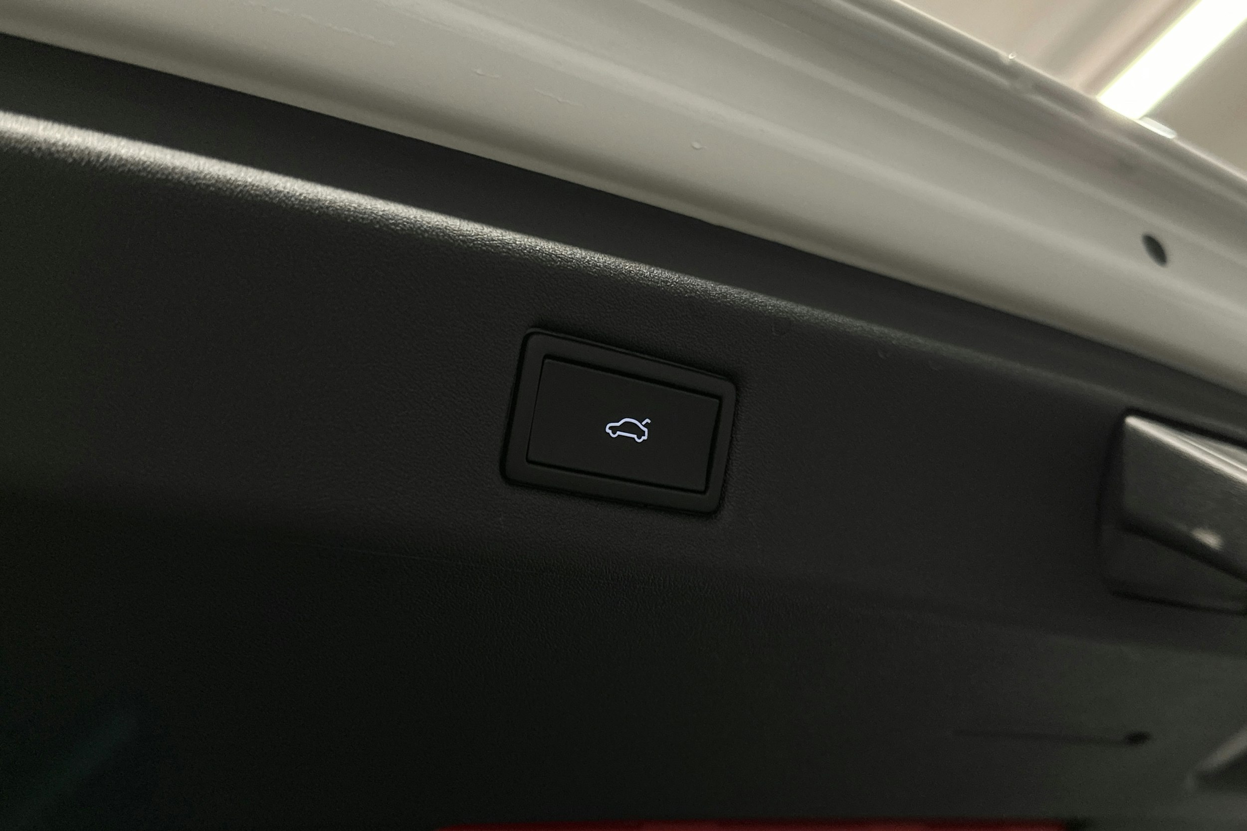 valkoinen Volkswagen ID.7 2025 kuva 35.