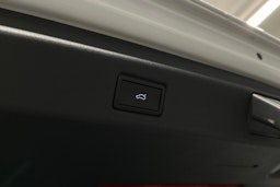 valkoinen Volkswagen ID.7 2025 kuva 35.