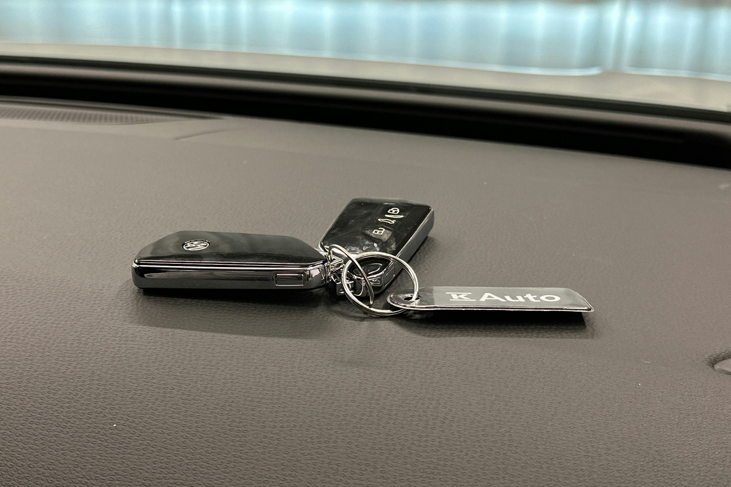 valkoinen Volkswagen ID.7 2025 kuva 37.