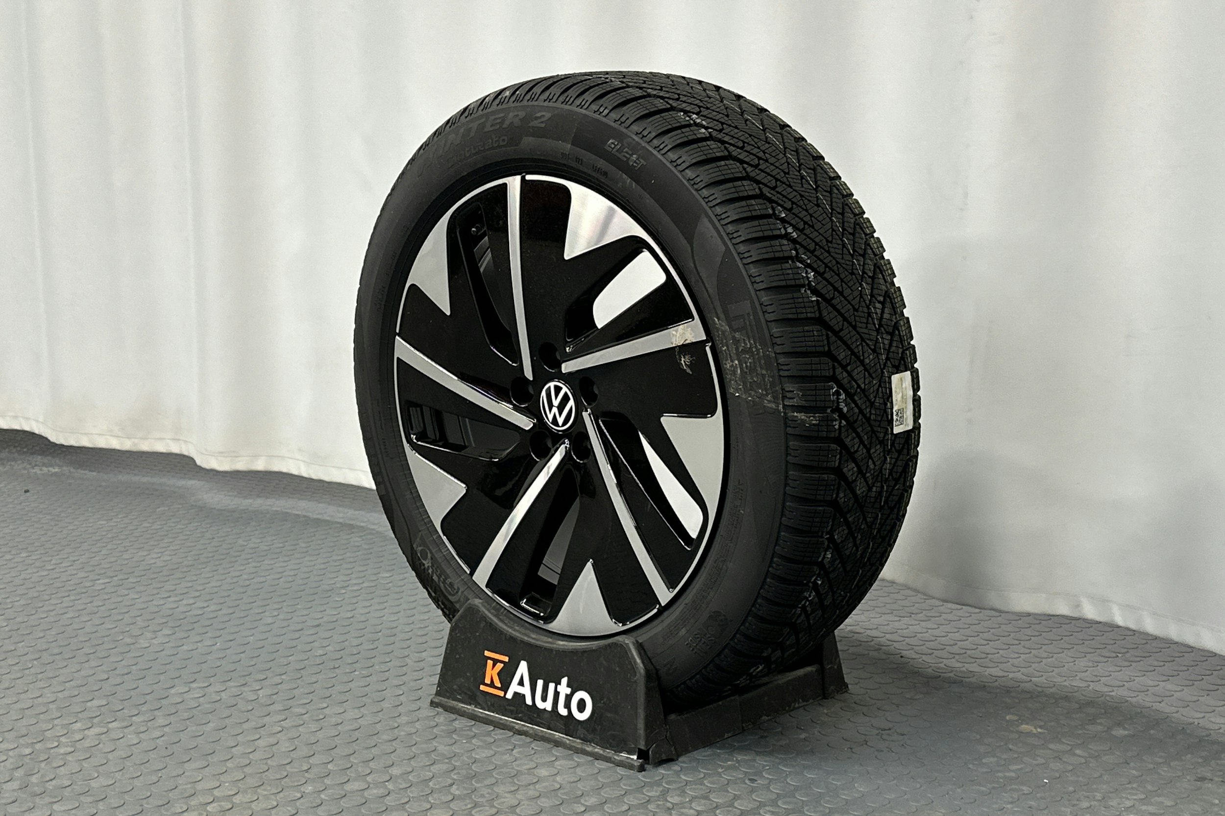 punainen Volkswagen ID.7 2025 kuva 13.