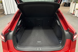 punainen Volkswagen ID.7 2025 kuva 14.