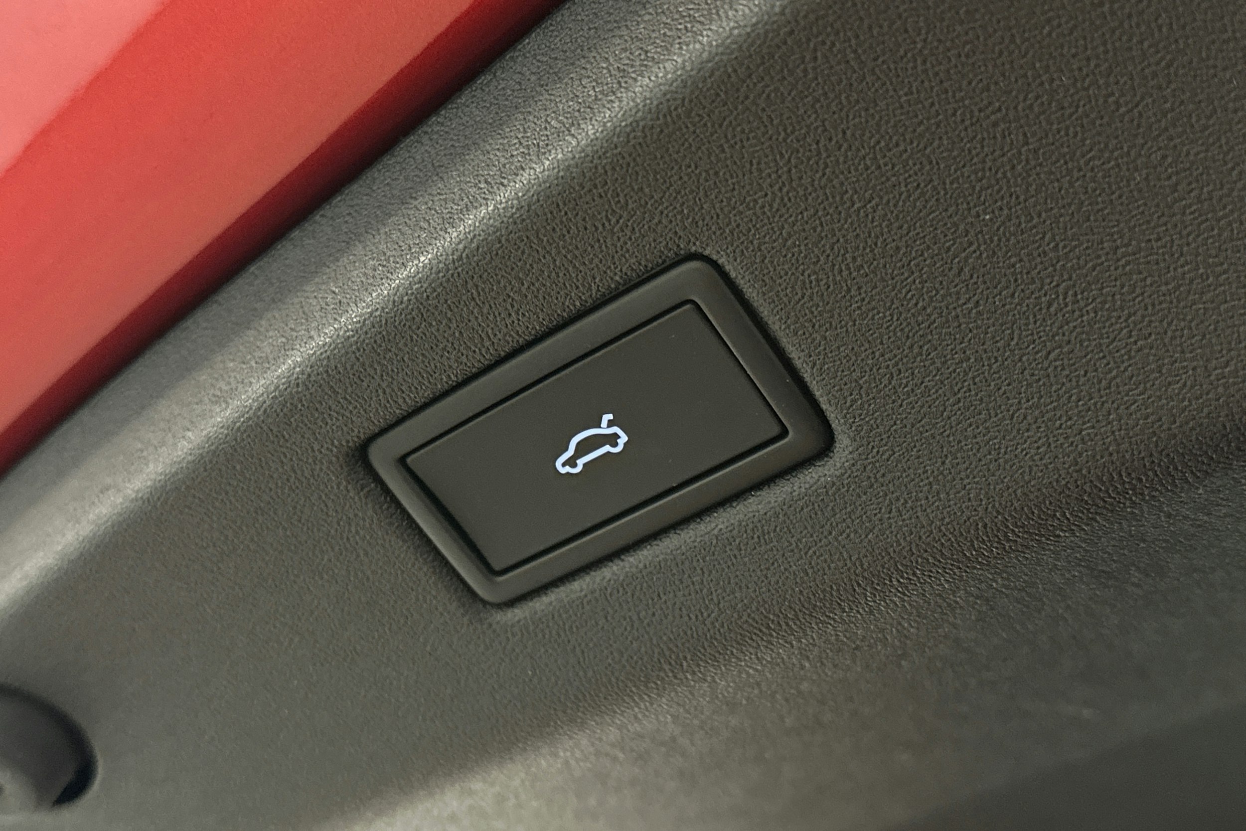 punainen Volkswagen ID.7 2025 kuva 15.