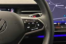 punainen Volkswagen ID.7 2025 kuva 23.