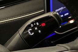 punainen Volkswagen ID.7 2025 kuva 24.