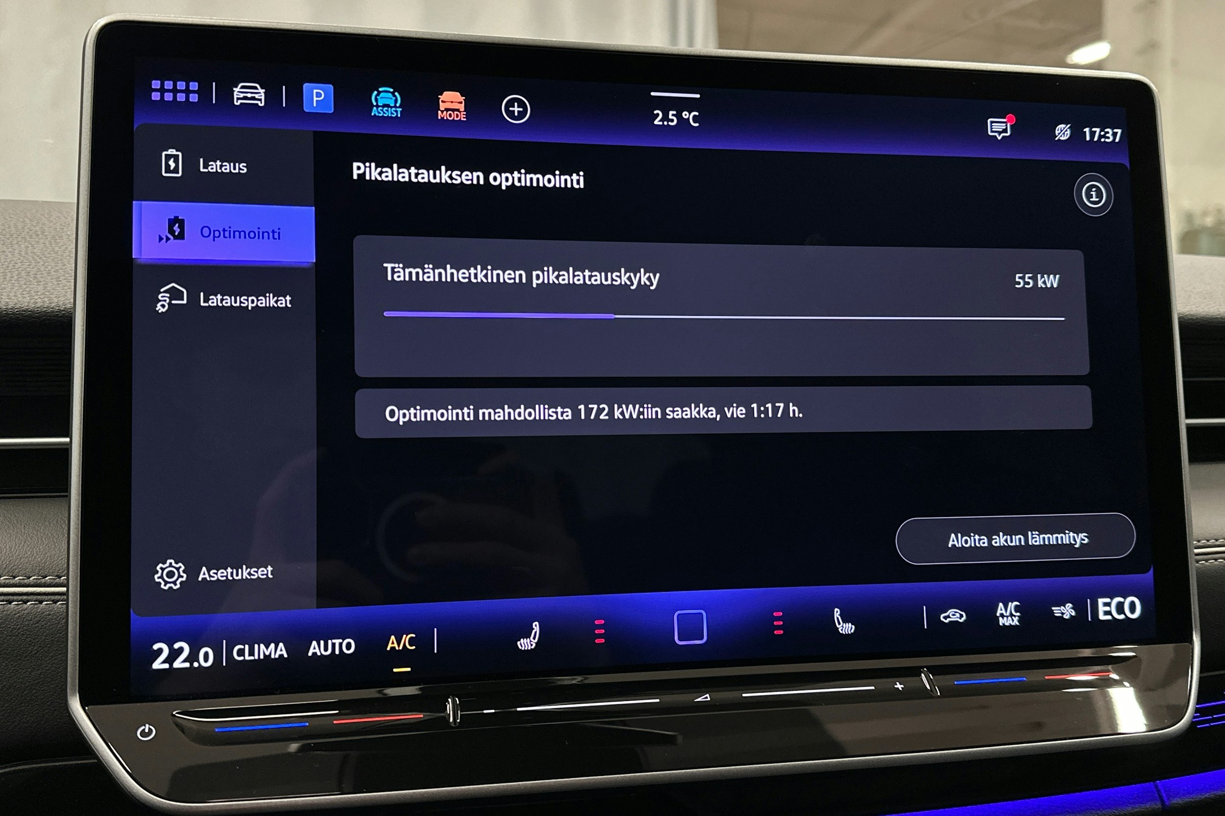 punainen Volkswagen ID.7 2025 kuva 29.