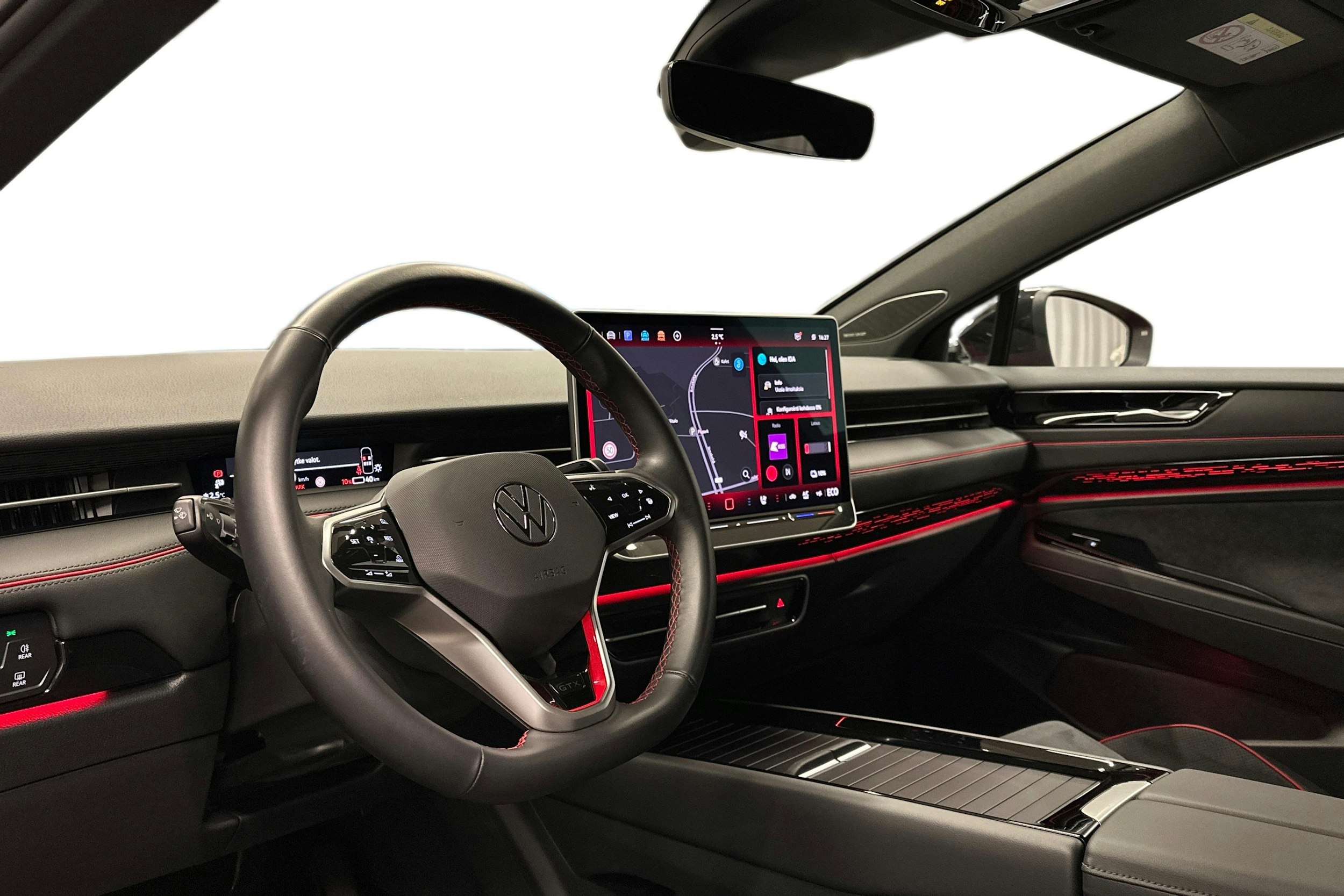 punainen Volkswagen ID.7 2025 kuva 6.