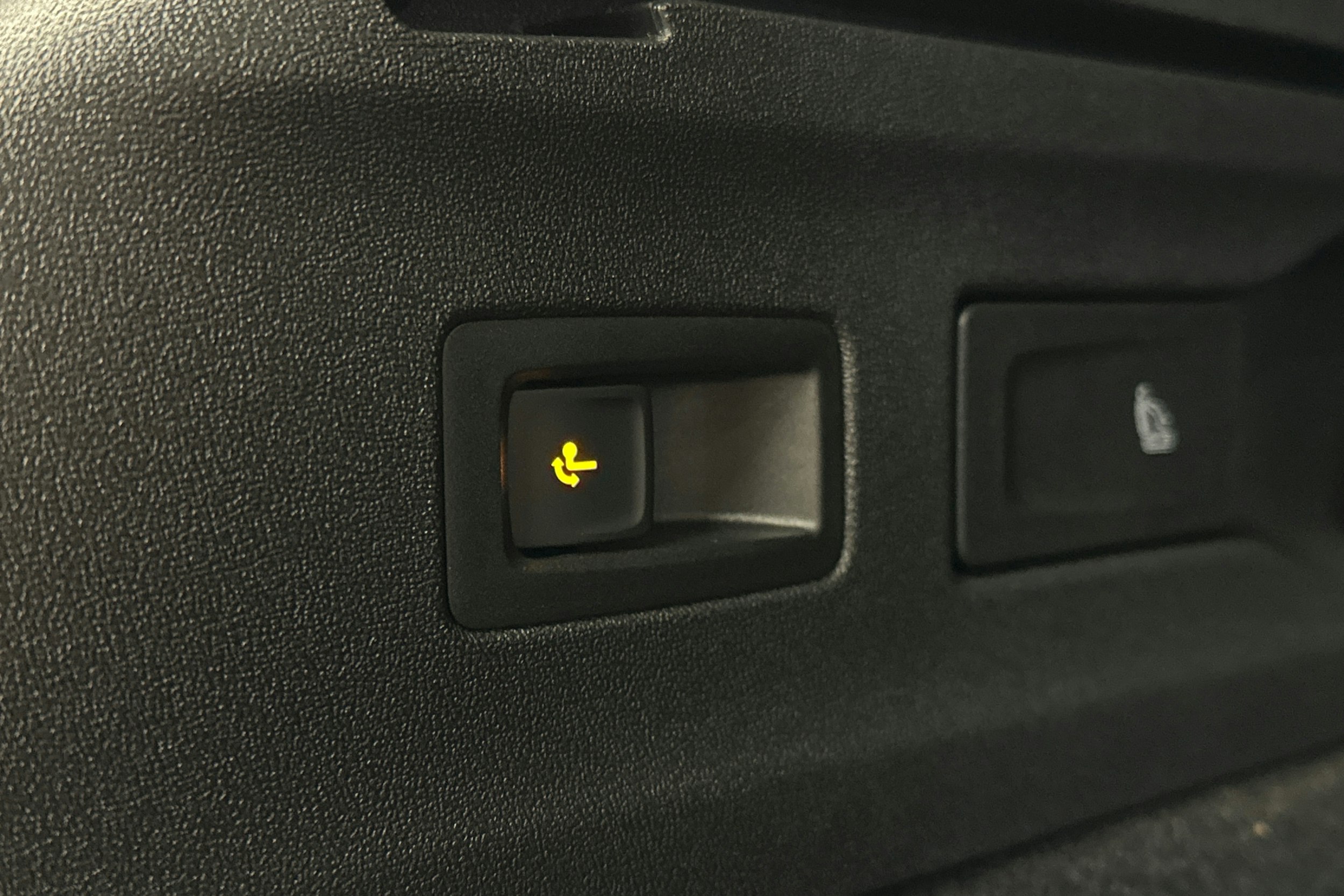 punainen Volkswagen ID.7 2025 kuva 13.