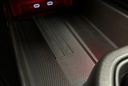 punainen Volkswagen ID.7 2025 kuva 34.