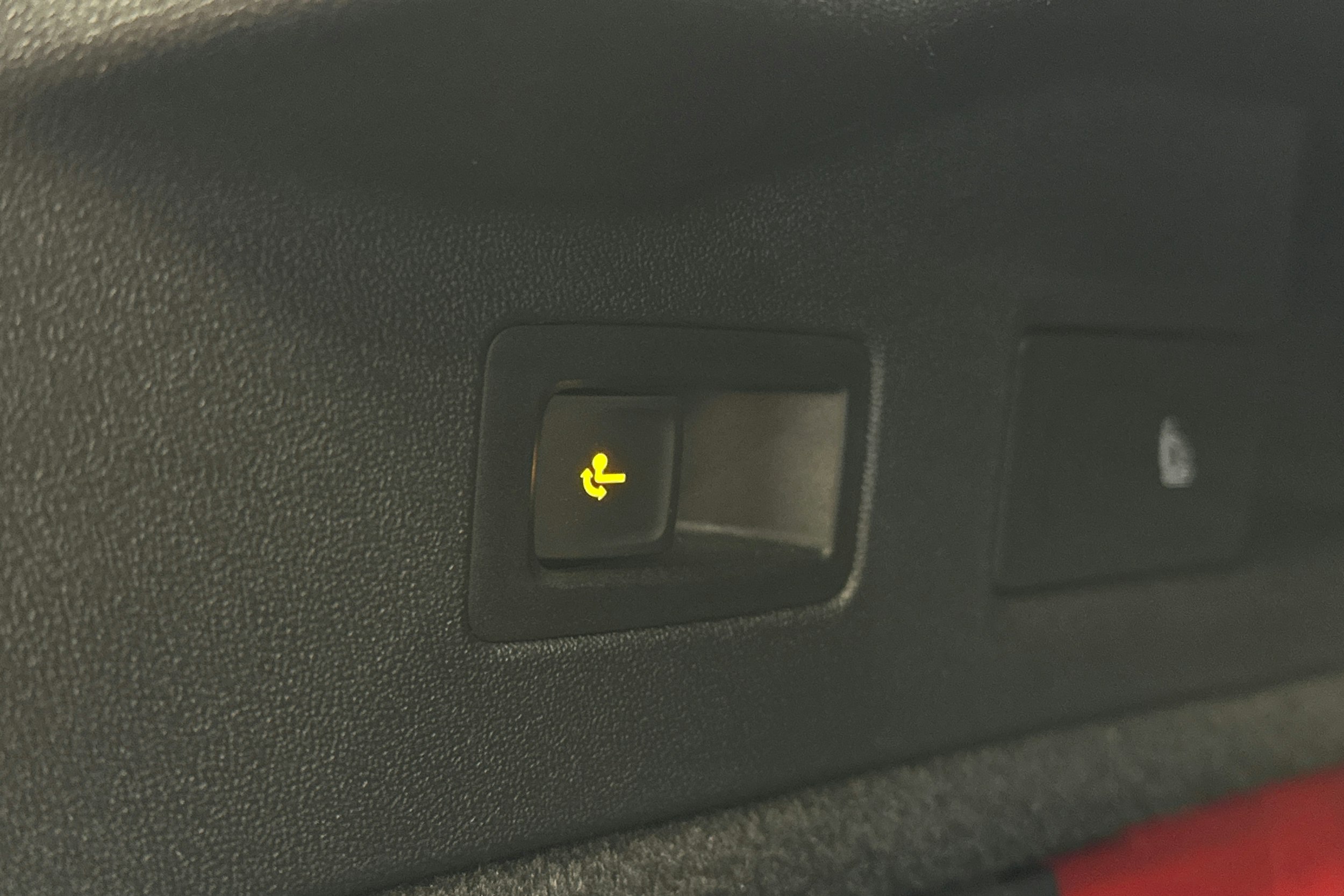 punainen Volkswagen ID.7 2025 kuva 16.