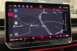 punainen Volkswagen ID.7 2025 kuva 27.