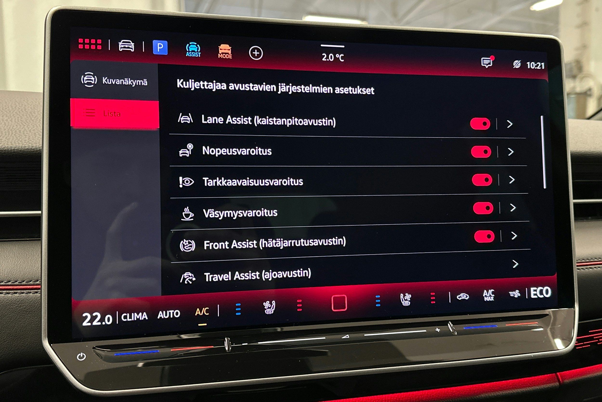 punainen Volkswagen ID.7 2025 kuva 31.