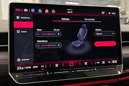 punainen Volkswagen ID.7 2025 kuva 35.