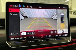 punainen Volkswagen ID.7 2025 kuva 36.