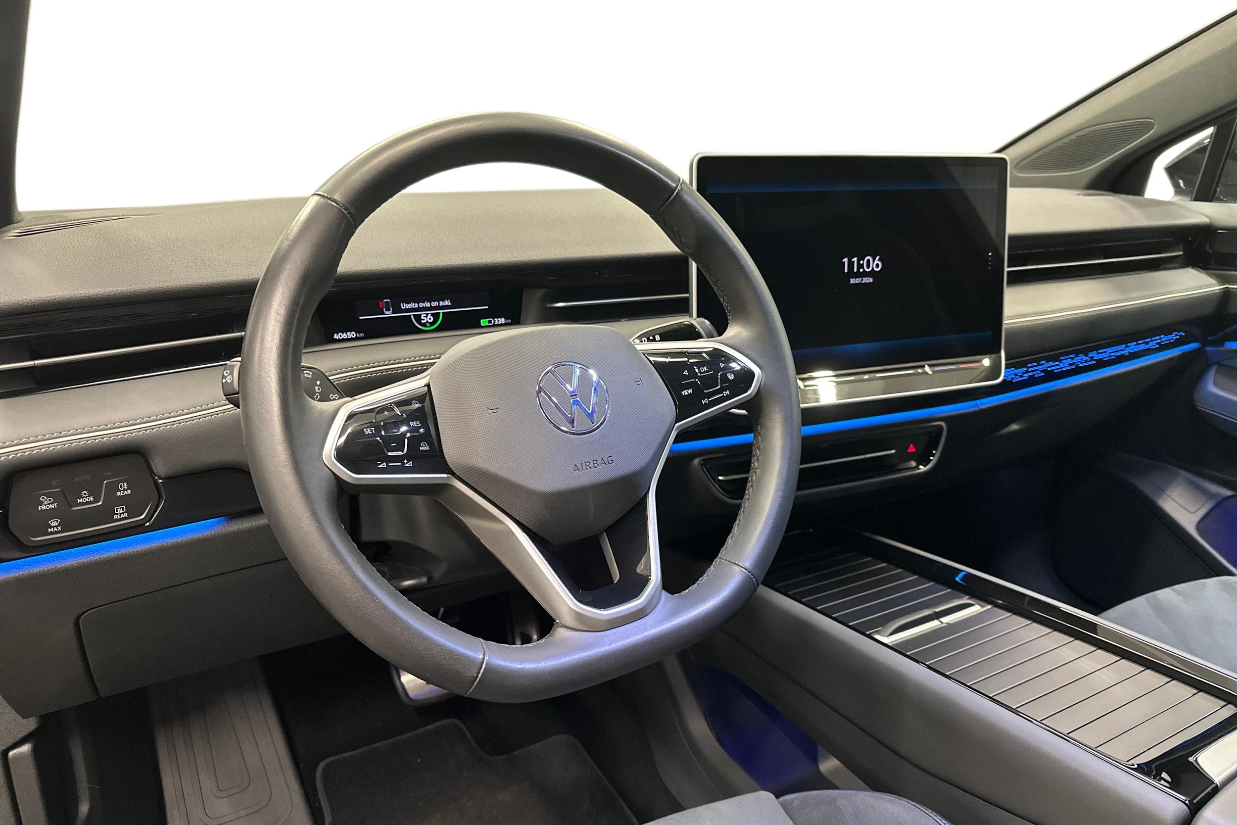 sininen Volkswagen ID.7 2025 kuva 6.