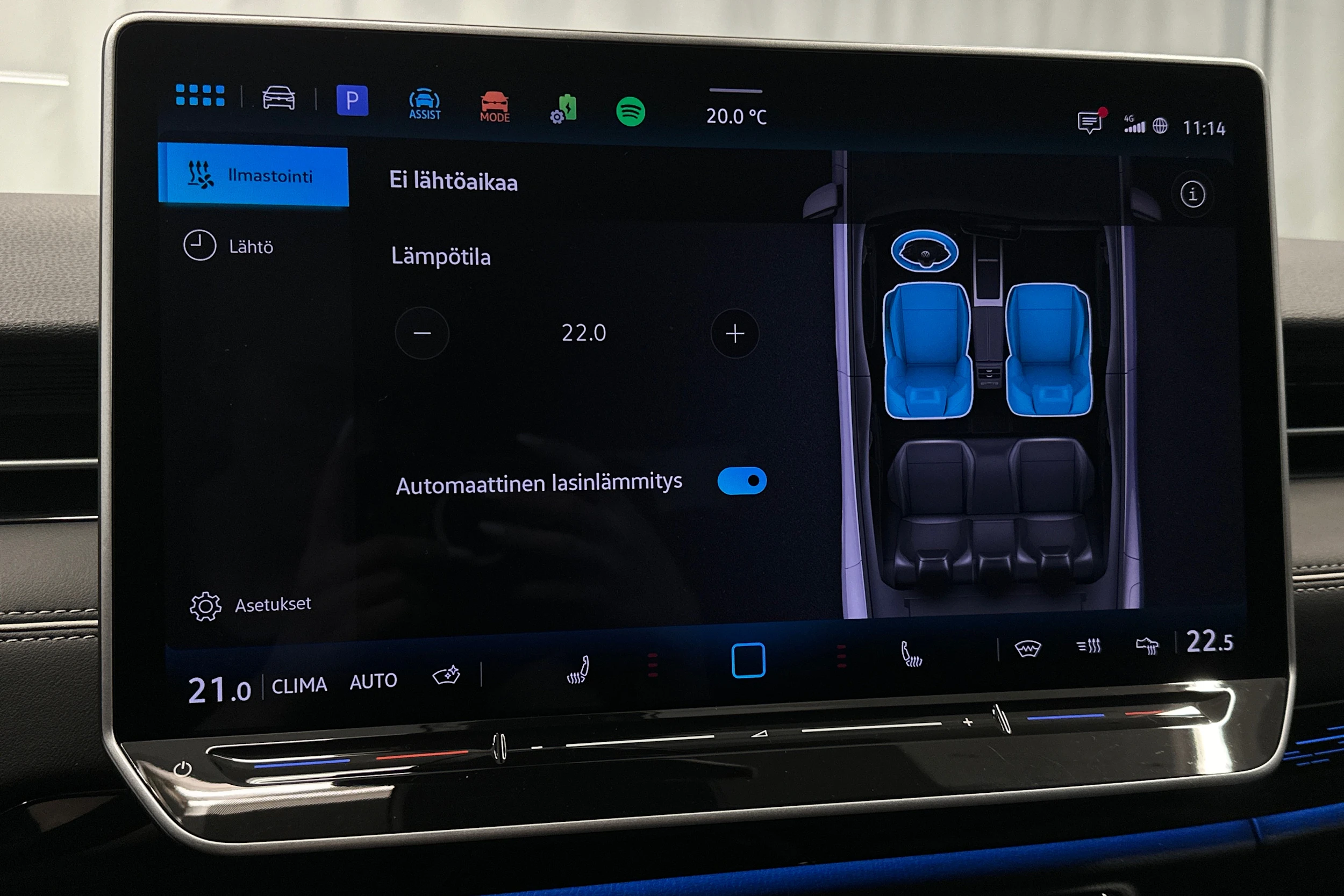 sininen Volkswagen ID.7 2025 kuva 32.