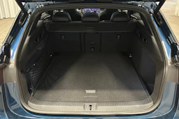 sininen Volkswagen ID.7 2025 kuva 11.