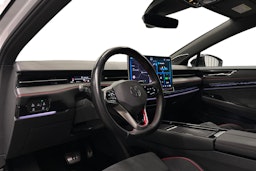 valkoinen Volkswagen ID.7 2025 kuva 7.