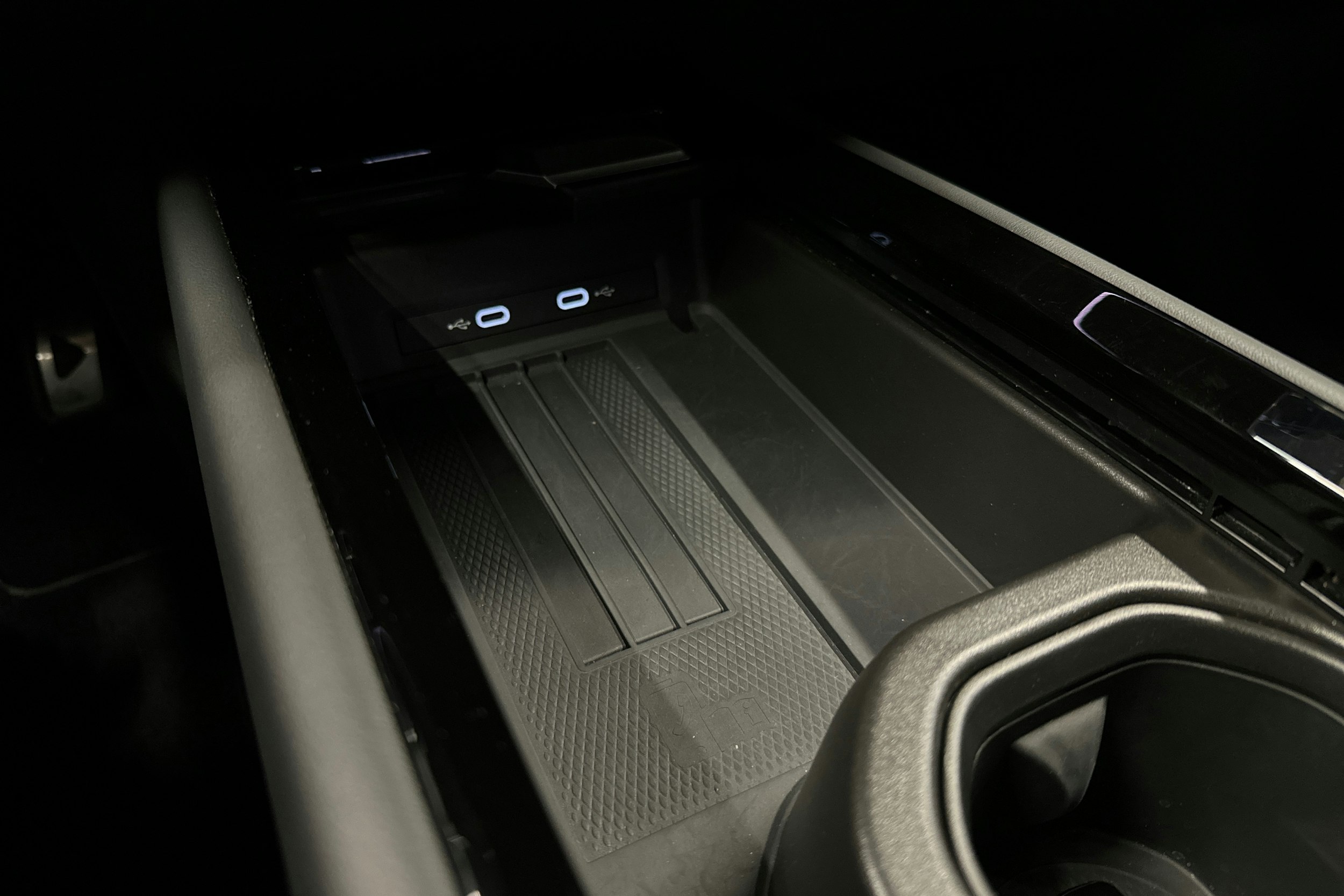 valkoinen Volkswagen ID.7 2025 kuva 25.