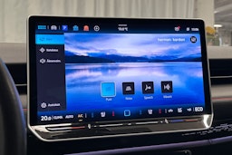 valkoinen Volkswagen ID.7 2025 kuva 36.