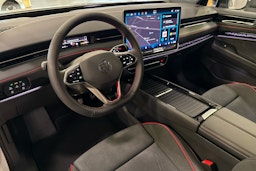 valkoinen Volkswagen ID.7 2025 kuva 6.
