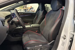 valkoinen Volkswagen ID.7 2025 kuva 8.