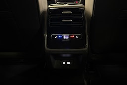 valkoinen Volkswagen ID.7 2025 kuva 12.