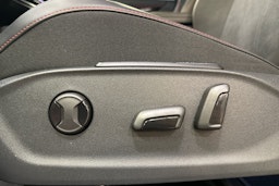 valkoinen Volkswagen ID.7 2025 kuva 13.