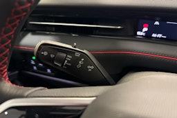 valkoinen Volkswagen ID.7 2025 kuva 18.