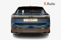 sininen Volkswagen ID.7 2025 kuva 3.