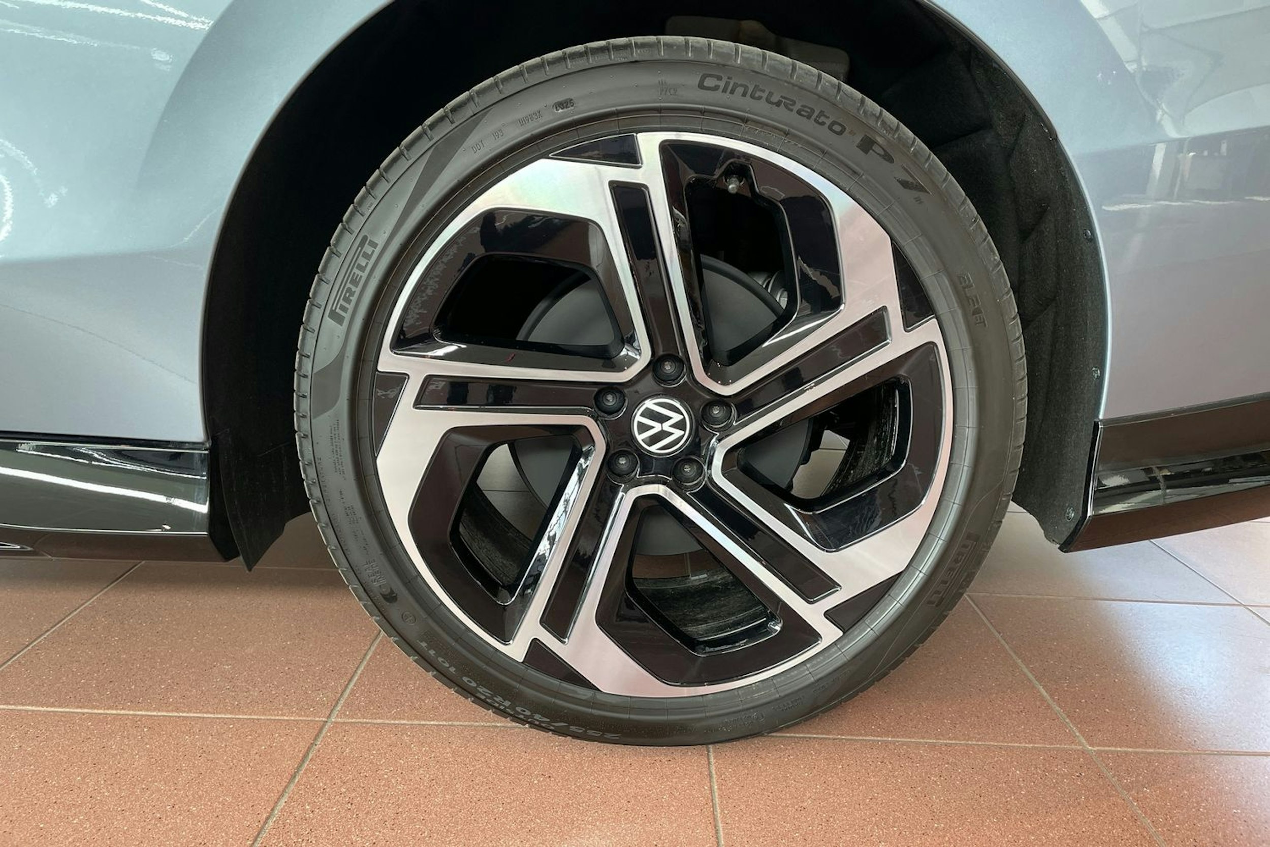 met. sininen Volkswagen ID.7 2025 kuva 10.