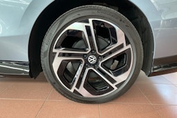 met. sininen Volkswagen ID.7 2025 kuva 10.