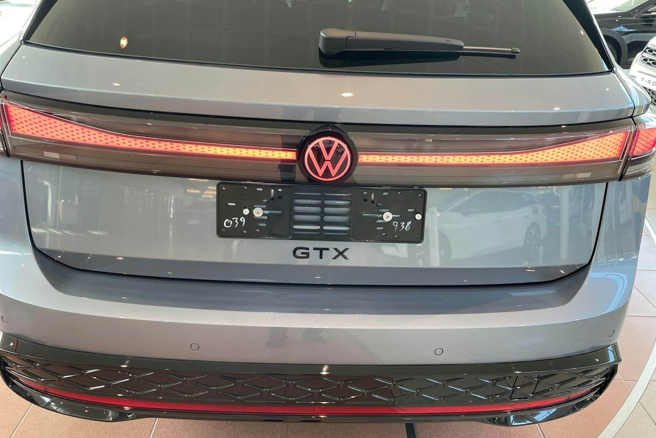 met. sininen Volkswagen ID.7 2025 kuva 13.