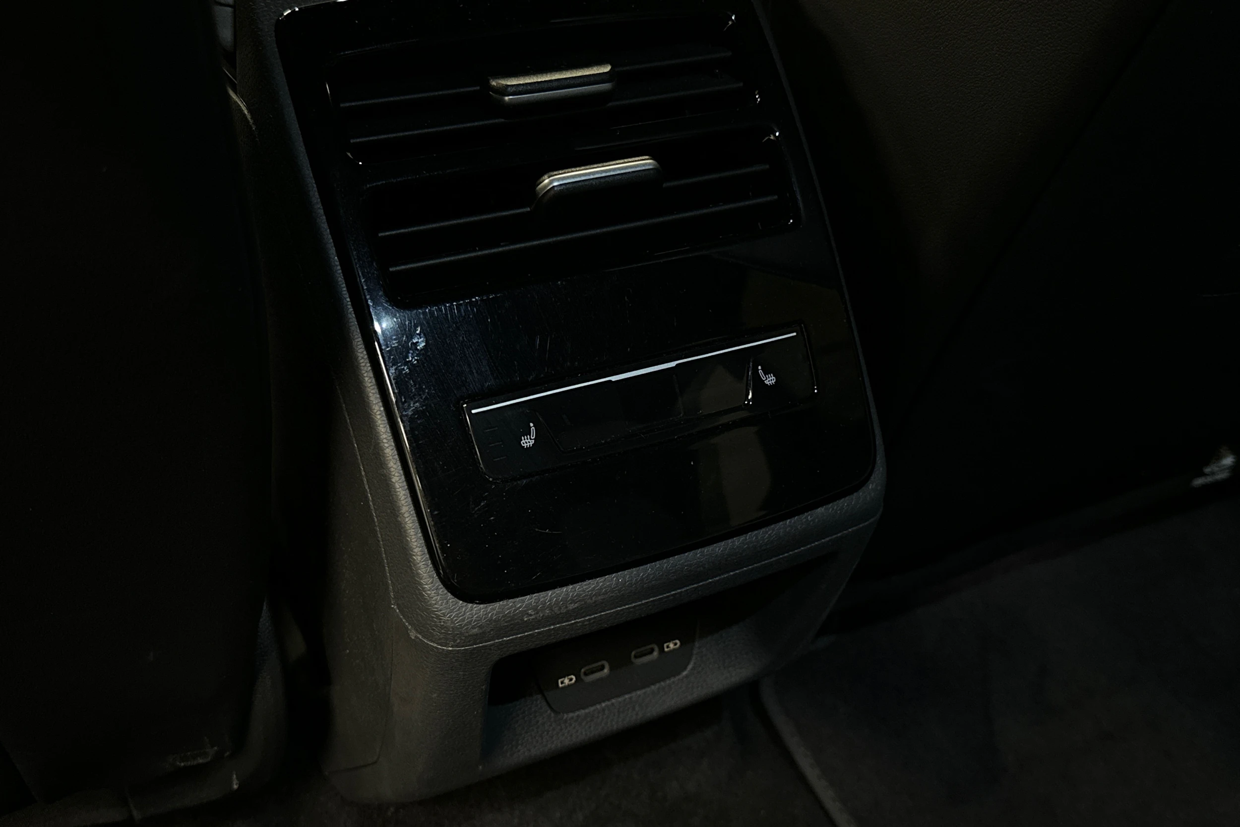 musta Volkswagen ID.7 2025 kuva 38.