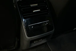 musta Volkswagen ID.7 2025 kuva 38.
