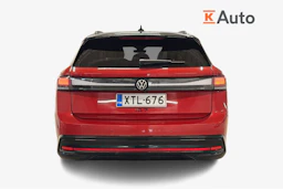 punainen Volkswagen ID.7 2025 kuva 4.