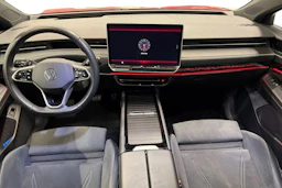 punainen Volkswagen ID.7 2025 kuva 9.