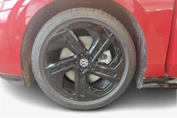 met. punainen Volkswagen ID.7 2026 kuva 8.