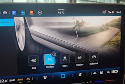 met. punainen Volkswagen ID.7 2026 kuva 20.