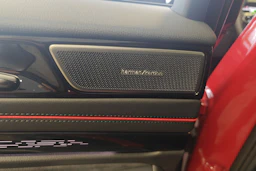 met. punainen Volkswagen ID.7 2026 kuva 22.