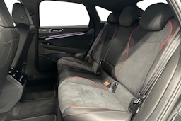 musta Volkswagen ID.7 2025 kuva 10.