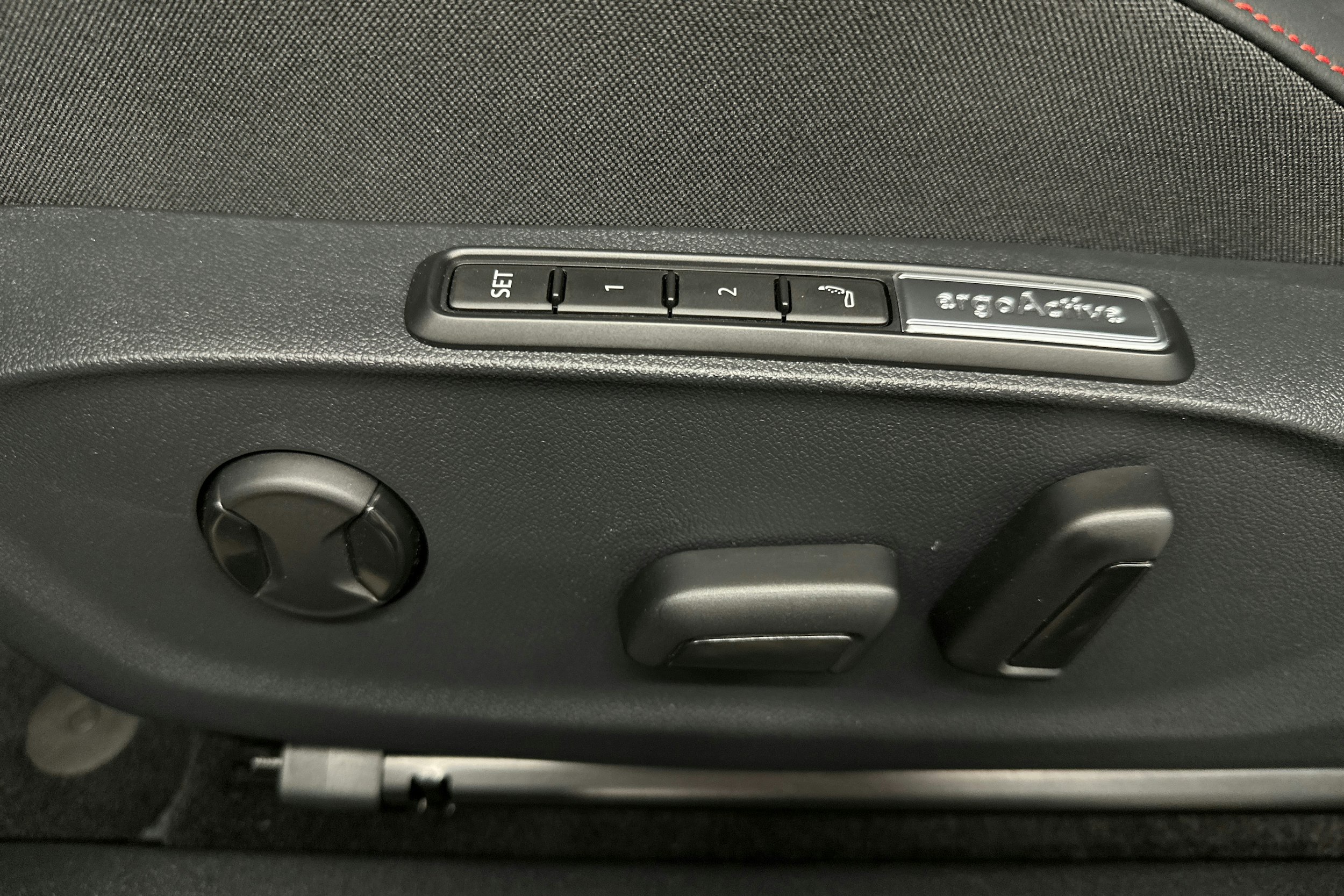 musta Volkswagen ID.7 2025 kuva 19.