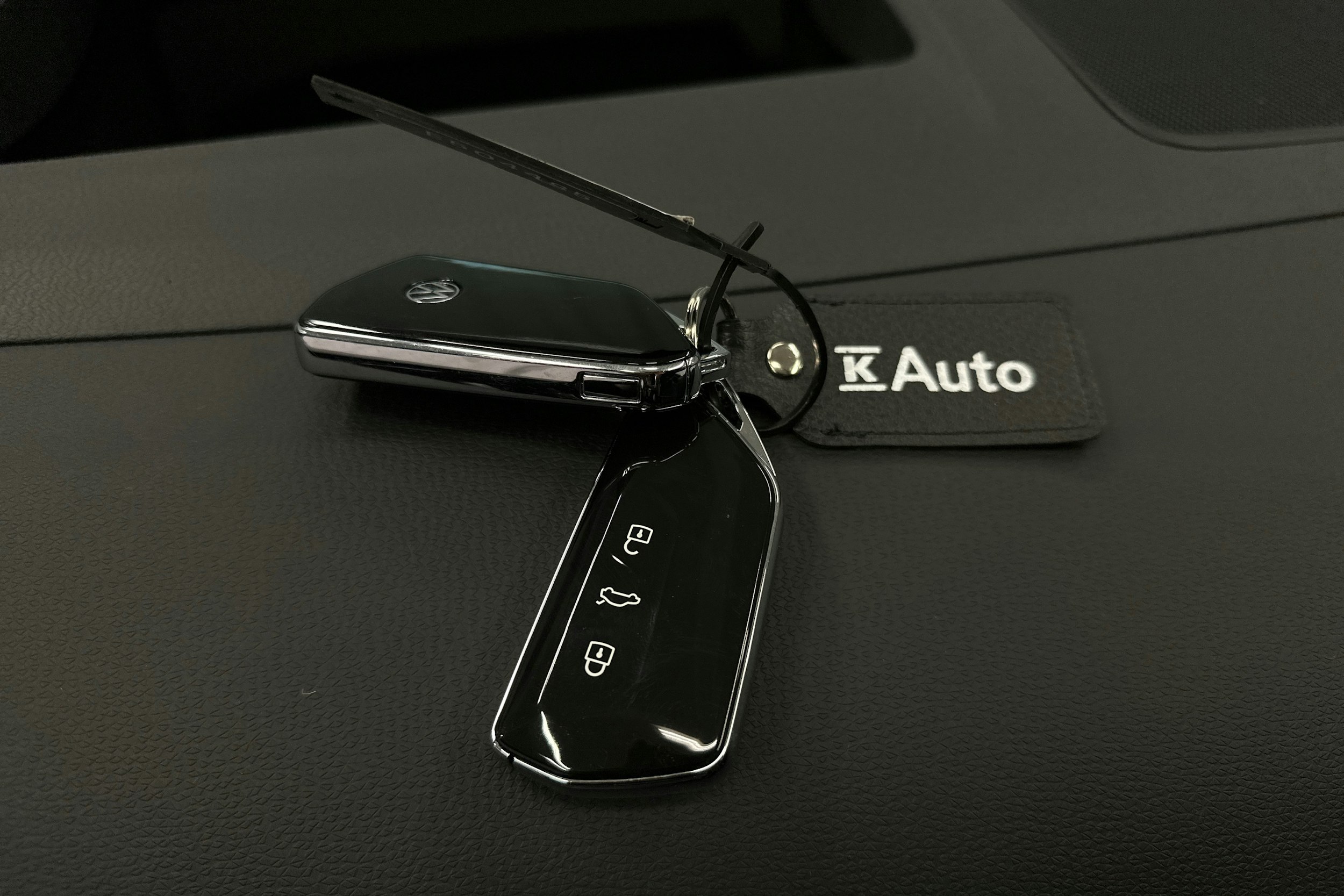 musta Volkswagen ID.7 2025 kuva 42.