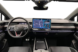 punainen Volkswagen ID.7 2025 kuva 9.