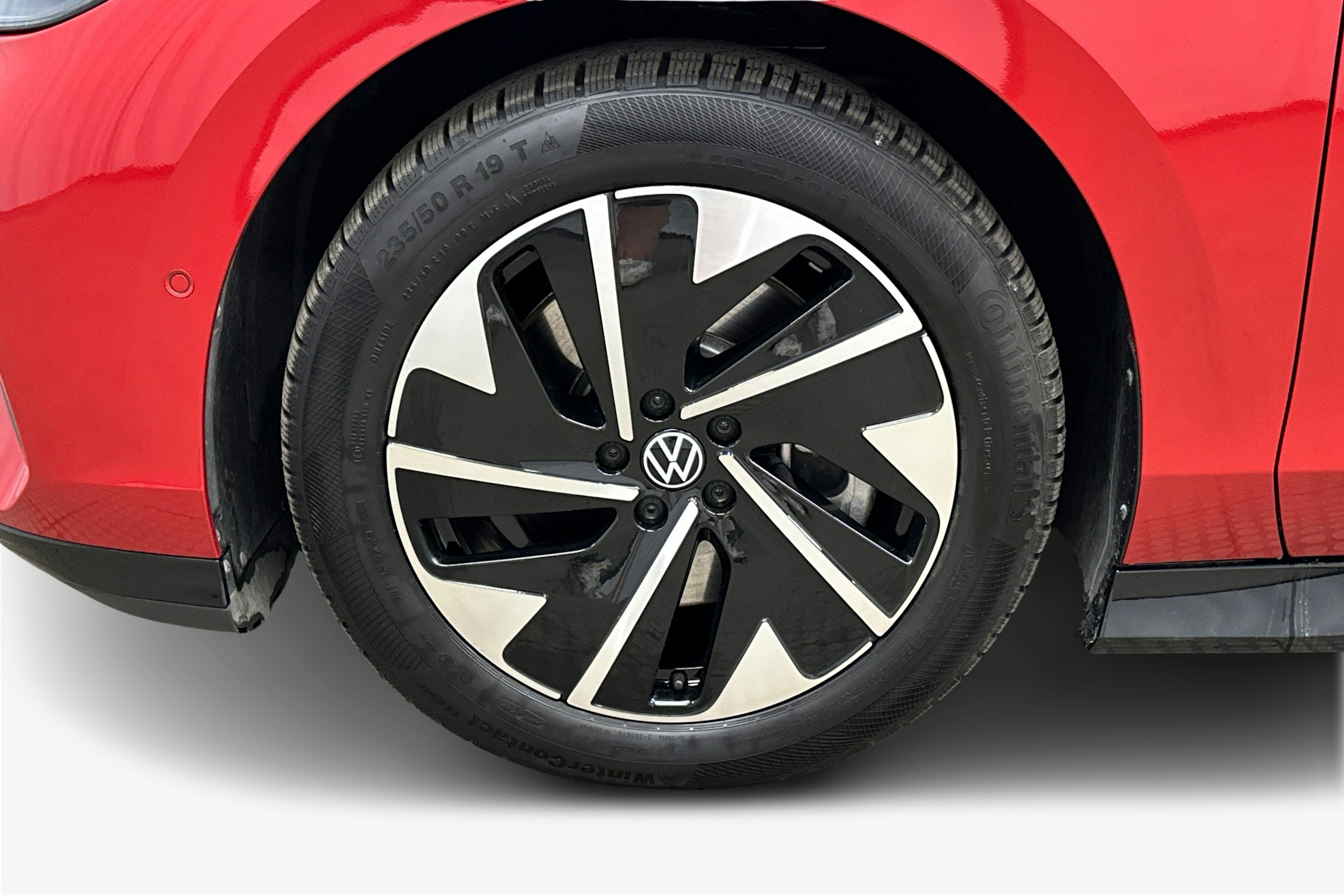 punainen Volkswagen ID.7 2025 kuva 11.