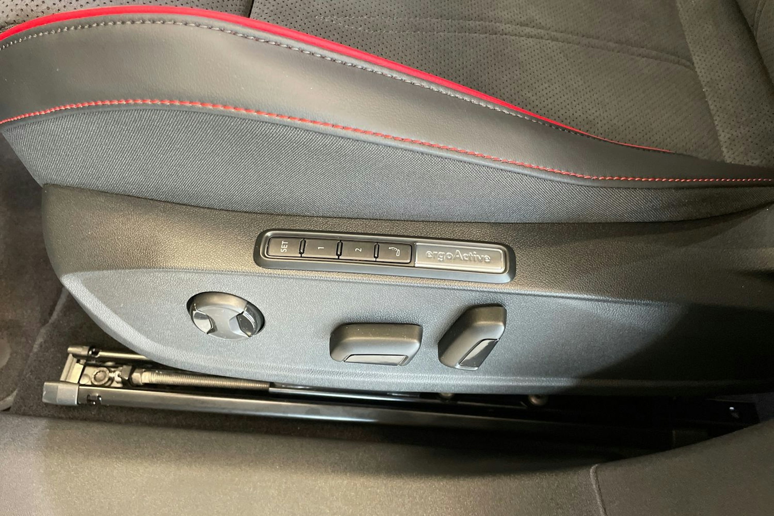 musta Volkswagen ID.7 2025 kuva 13.