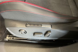 musta Volkswagen ID.7 2025 kuva 13.