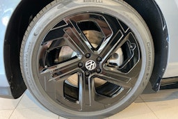 stonewashed blue Volkswagen ID.7 2025 kuva 8.