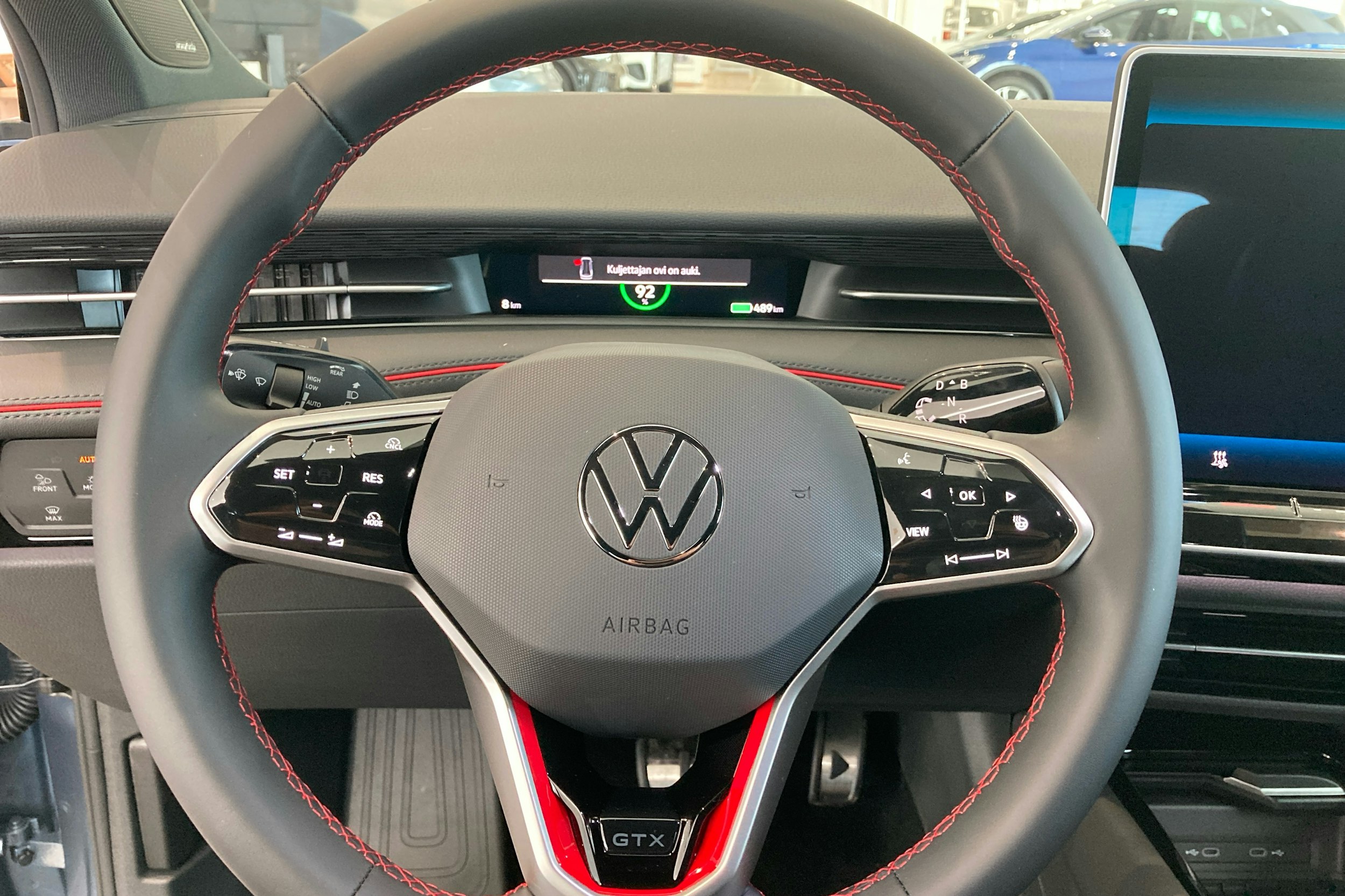 sininen Volkswagen ID.7 2025 kuva 11.