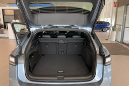 sininen Volkswagen ID.7 2025 kuva 16.