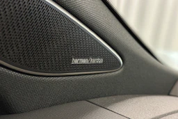 punainen Volkswagen ID.7 2025 kuva 35.